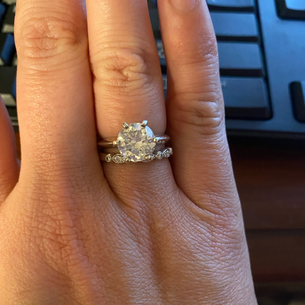 Engagement Ring - Picture 2 of 4